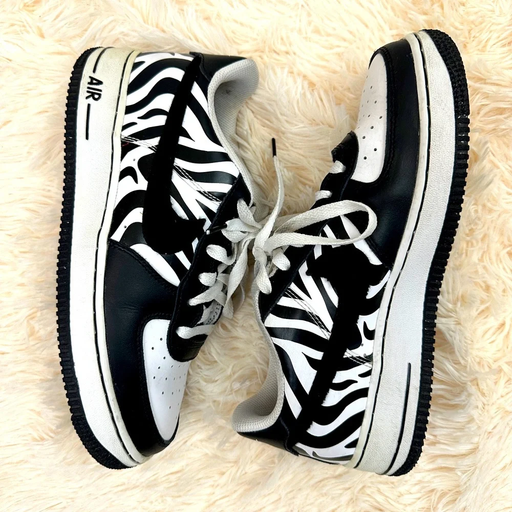 Nike Air Force 1 Low 'Zebra Print' CU4687-100, Youth Boys size 6.5 - Picture 2 of 8